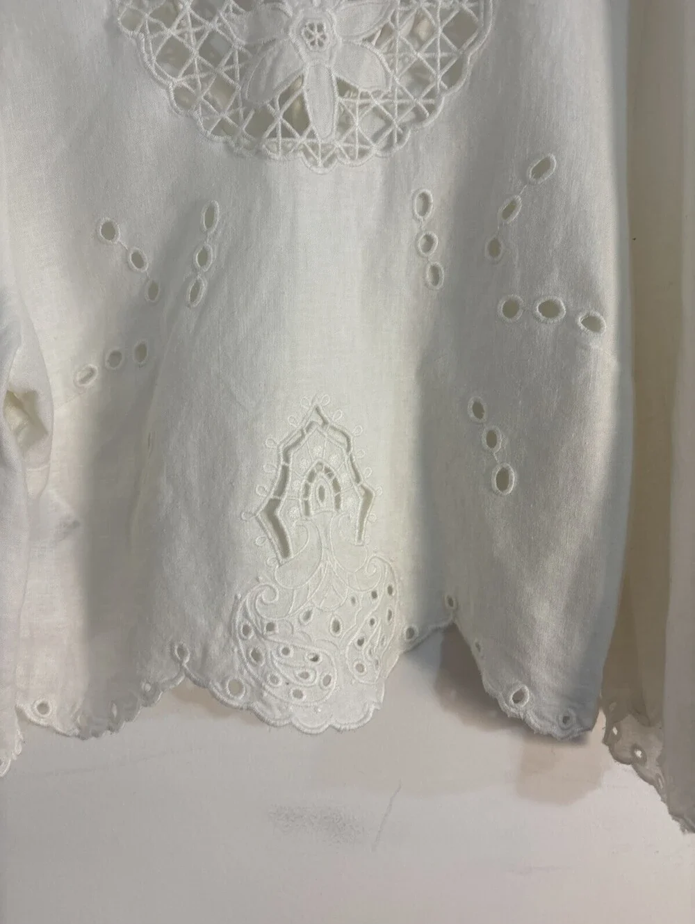 H&M Linen Blend Eyelet Crochet Blouse White Long Sleeve Crop Top Small NWOT